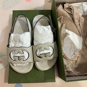 Brand new Gucci sandals size 38.5